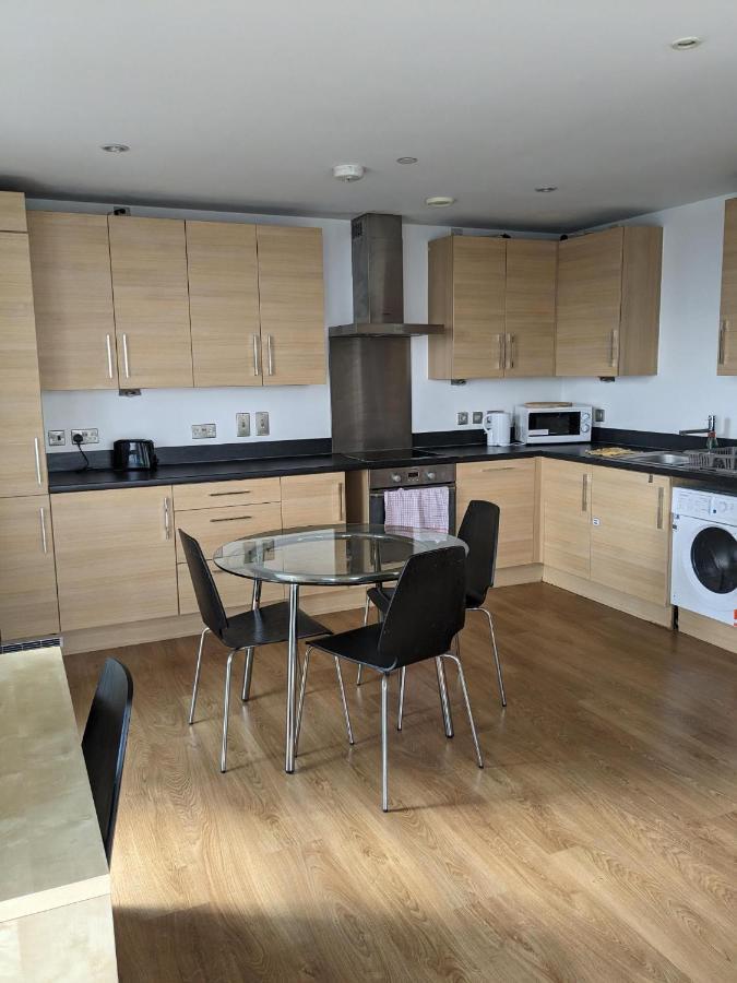 Апартаменты 2 Bed 2 Baths Apt In Stratford Лондон Экстерьер фото